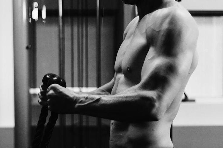 Build Bigger, Stronger Arms With This Superset