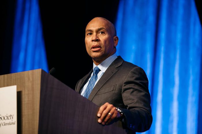 Ex-Governor of Massachusetts Ponders Presidential Bid