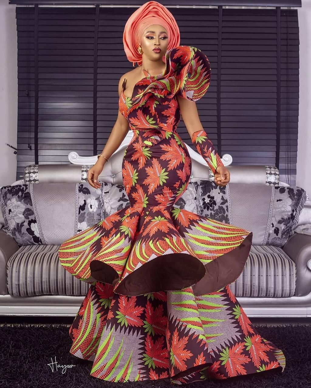 Aso-ebi styles with dramatic sleeves