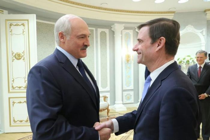 Belarusian President Alexander Lukashenko meets with US Undersecretary for Political Affairs David Hale in Minsk on September 17