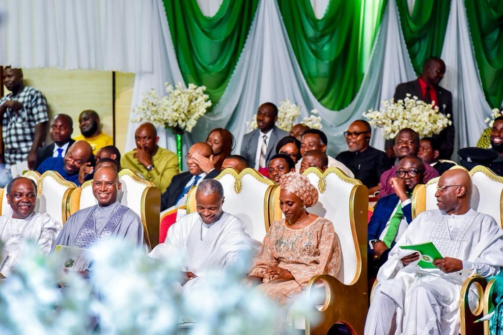 Vice President Yemi Osinbajo, Former Head of State, Yakubu Gowon, Boss Mustapha, Secretary to the Government of the Federation, Deputy Senate President, Ovie Omo-Agege and Rev. Daniel Mbaya, the General Overseer, Ekklesiyar Yan’nuwa a Nigeria (EYN) [Tw...