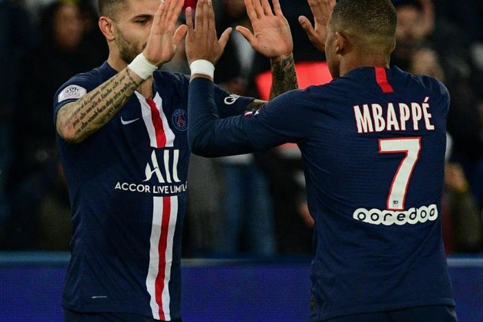 Mauro Icardi and Kylian Mbappe both scored twice as PSG outclassed Marseille on Sunday, beating their bitter rivals 4-0