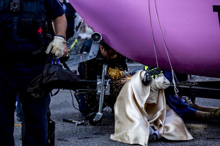 Climate Protesters Snarl Traffic but Washington Still Goes to Work