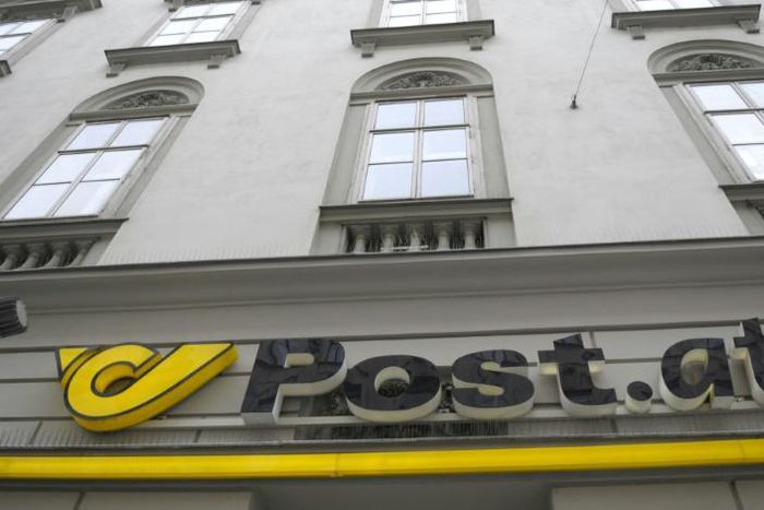 In January 2019, Austrian Post said it would delete a database of the likely political affinities of around 2.2 million customers after privacy campaigners likened the practice to the Facebook data-sharing scandal