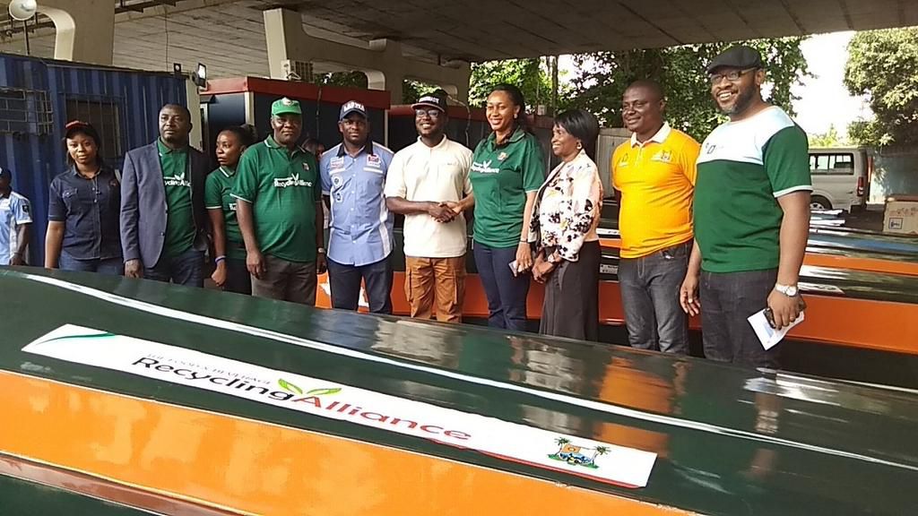 LASWA partners food, beverage coys on removal of debris on waterways. [Twitter/@TalktoLaswa]