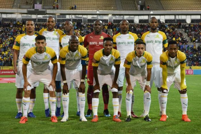 Mamelodi Sundowns lost 3-2 at Golden Arrows Sunday to remain 10 points behind leaders Kaizer Chiefs in the South African title race