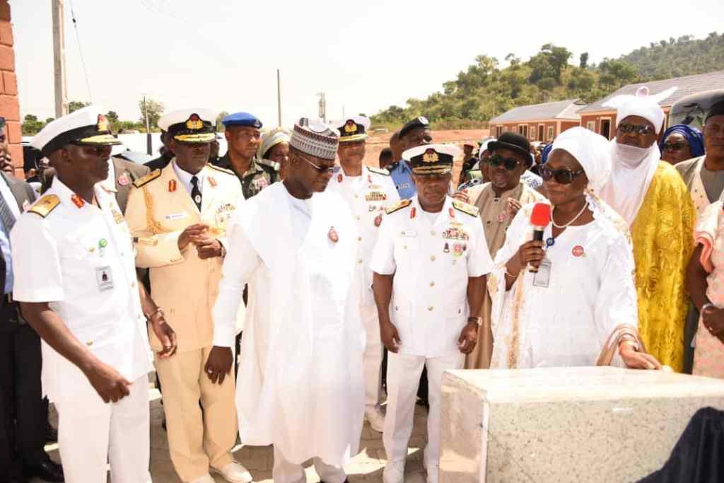 Perm Sec Ministry of Defence, Mrs Nuratu Batagarawa unveiling the commissioning plague of the Naval Barracks in Banda-Lokoja, Kogi State (NN)