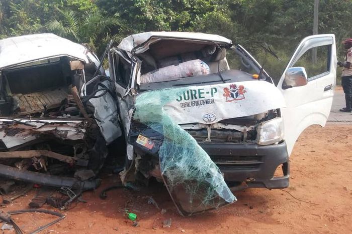 Accident scene at Anambra on Saturday (NAN)