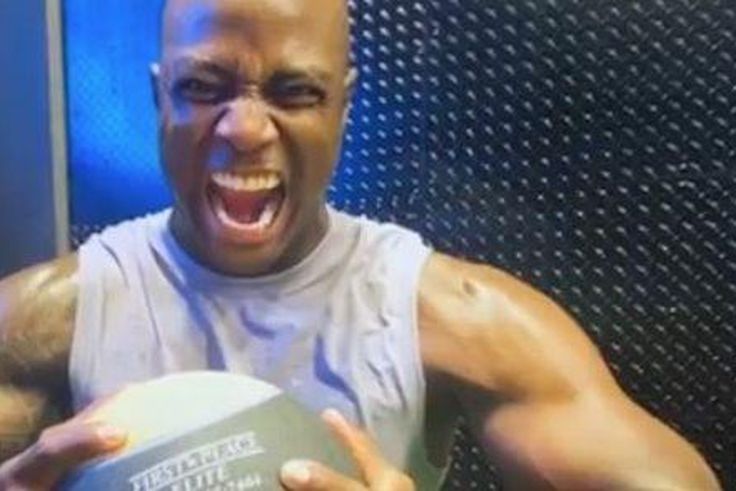 DeMarcus Ware's Medball Slam Countup Routine