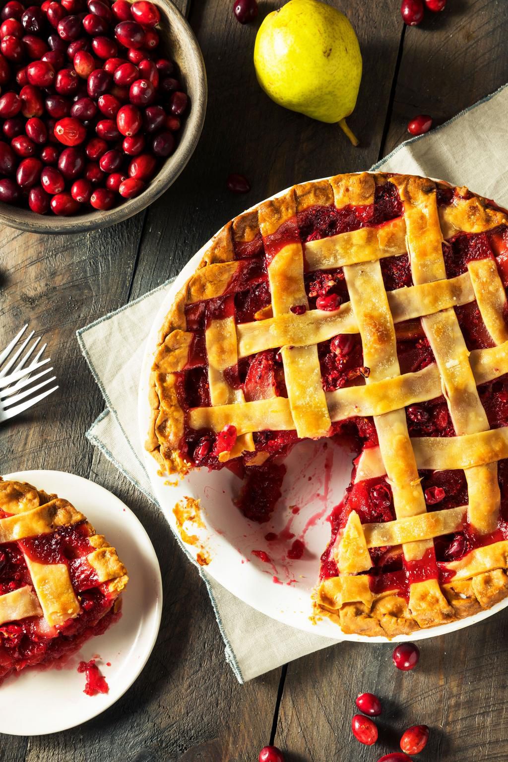 These Healthy Thanksgiving Desserts Put Grandma's Pie To Shame