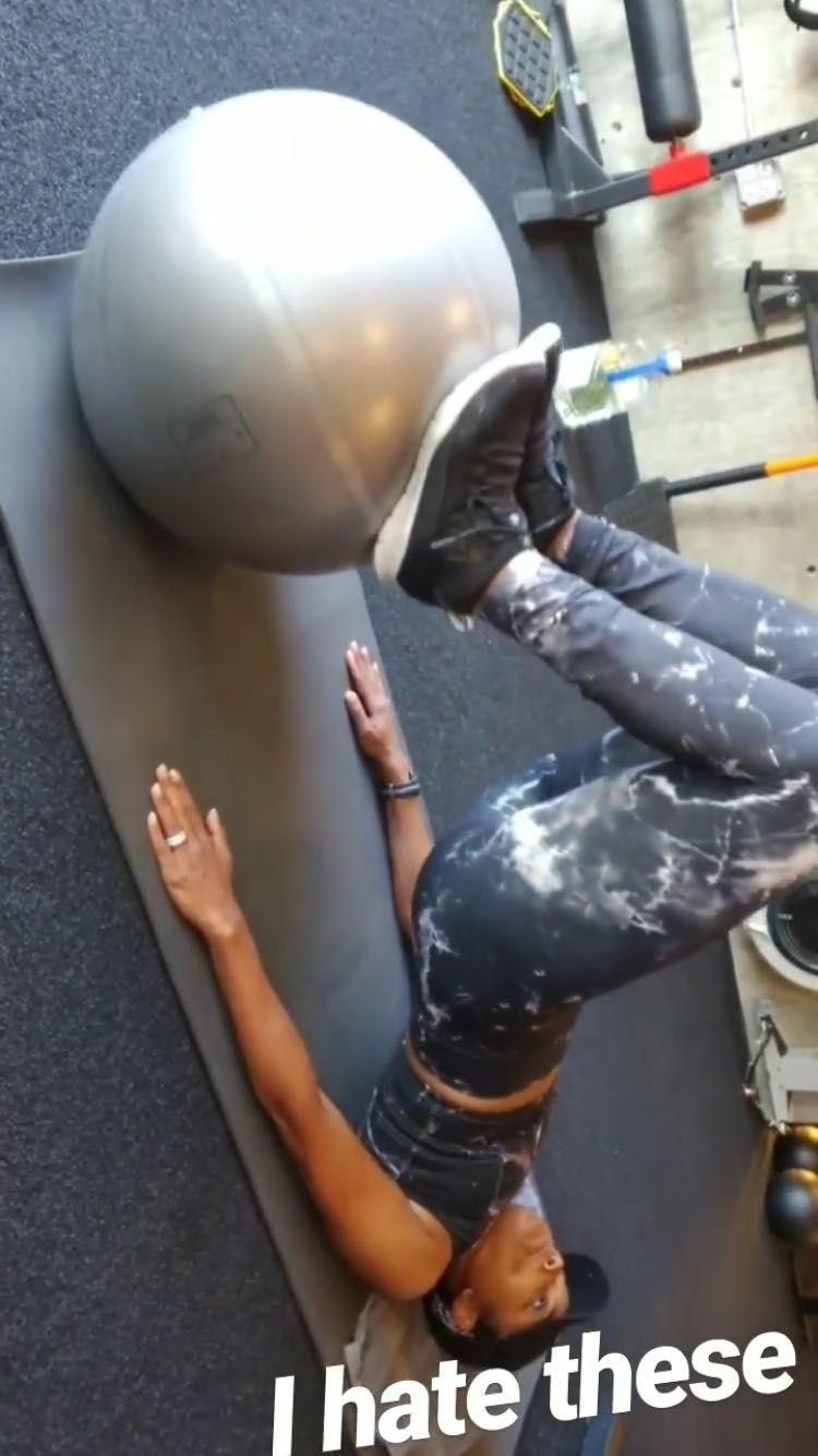 gabrielle-union-workout-ball.JPG