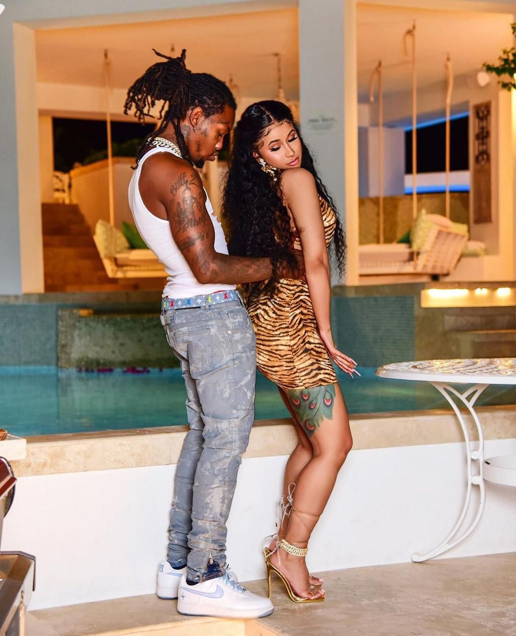 Cardi B wants to leave the United States of America and she doesn't want to go alone as she wants her husband, Offset to join her. [Instagram/IamCardiB]