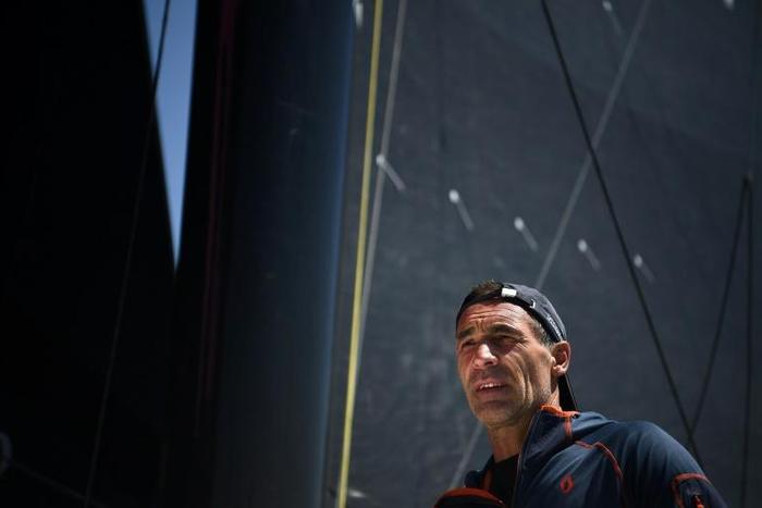 South African-born Swiss Mike Horn is attempting toto circumnavigate the globe via the North and South Poles