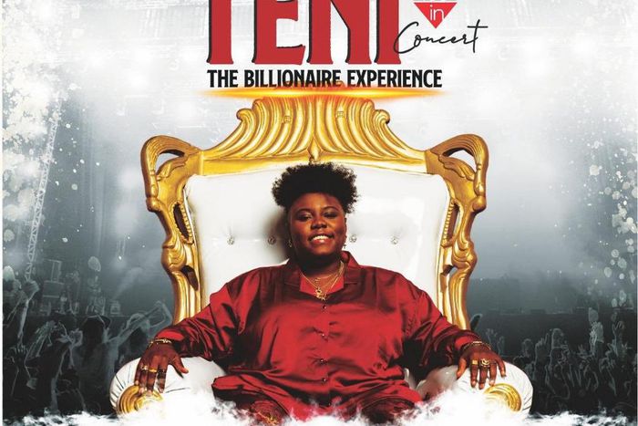 Teni dresses as 'Father Christmas'  and causes traffic on Third Mainland bride [Video]. (Instagram/TeniEntertainer)