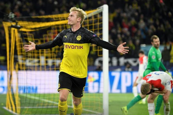 Julian Brandt's second goal in the Champions League helped Borussia Dortmund into the last 16