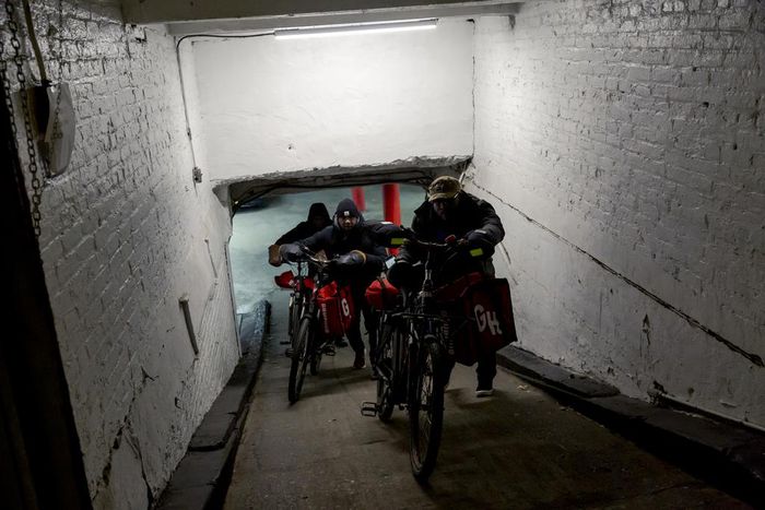 Electric Bike Thefts Threaten Livelihoods, and the Lives, of Food Deliverers