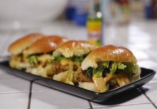 11 super delicious chicken snack recipes from India