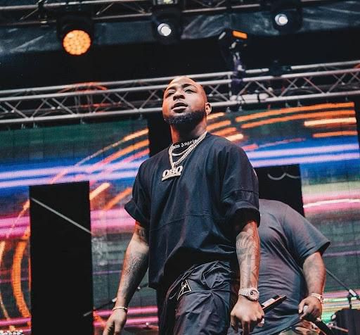 A Good time with Davido was totally lit and my S5 was the perfect date for the event