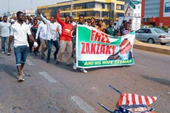 Shiites protest in Abuja, burn US flag (Twitter/@tosinadeda)