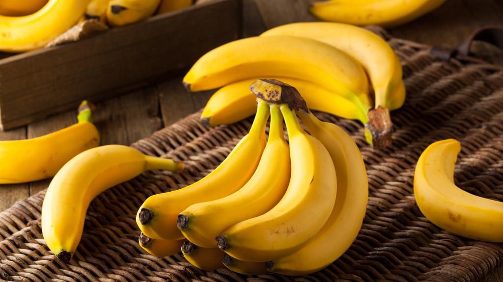 Banana: 7 unimaginable health benefits of this fruit. [home]