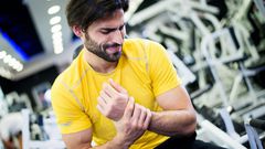 2 Ways to Bounce Back from a Sprained Wrist