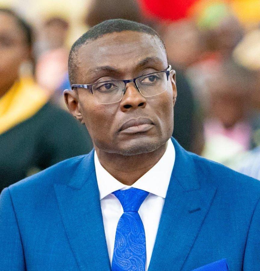 Dr Oladeinde is Commissioner for Transportation in Lagos (@Mr_jags)