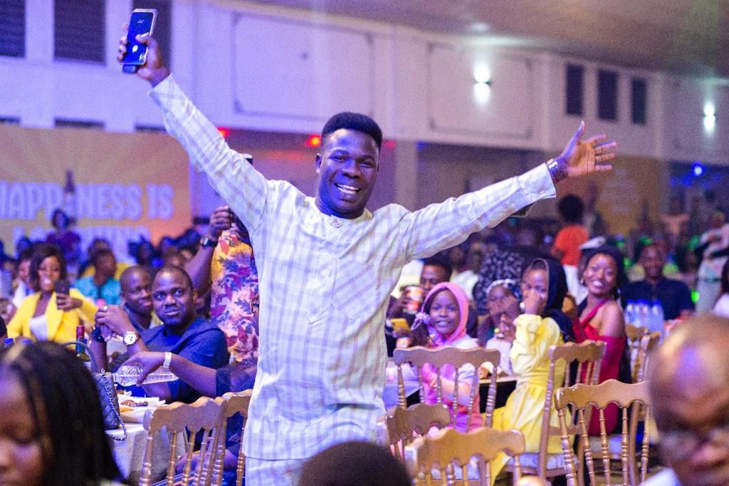 Boxing Day Special: Muyiwa Ademola joins Maltina’s happiness trail with Laf Up Ibadan