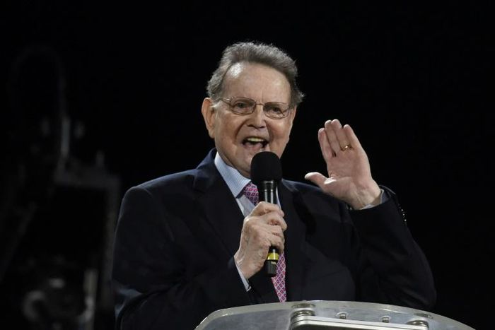 German evangelist Reinhard Bonnke speaks during his "farewell gospel crusade" on November 9, 2017 in Lagos, Nigeria