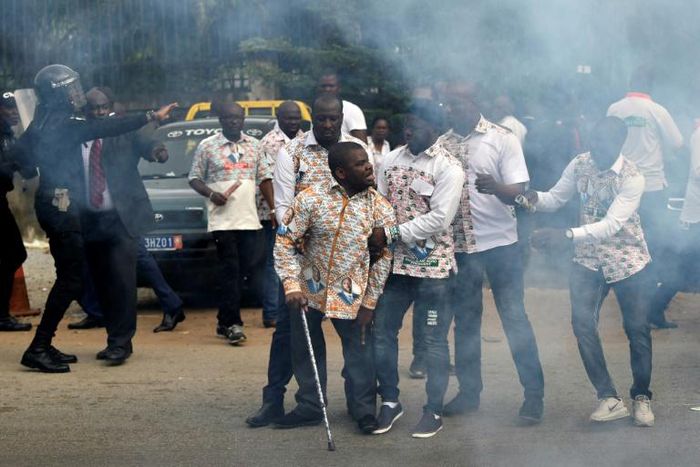 GPS members clashed with police outside party headquarters on Monday