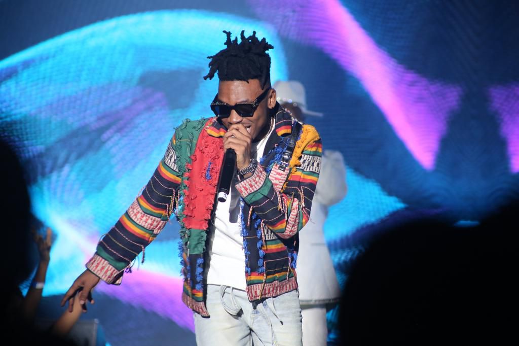 Kizz Daniel is a star! Singer rounds off 2019 with superstar performance at #KizzDanielLive
