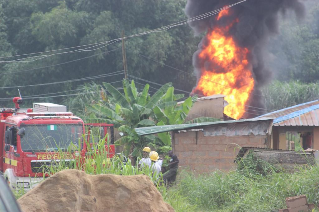Scene of fire explosion at Idowu Egaba in Isheri-Idimu, Lagos (Pulse)