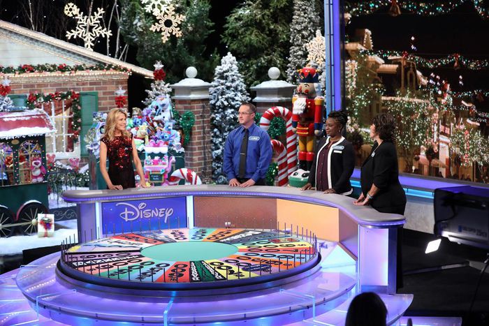 Vanna White Takes a Spin as 'Wheel of Fortune' Host After 37 Years