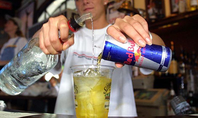 The side effects of mixing alcohol with energy drinks [TheMagicBuffet]