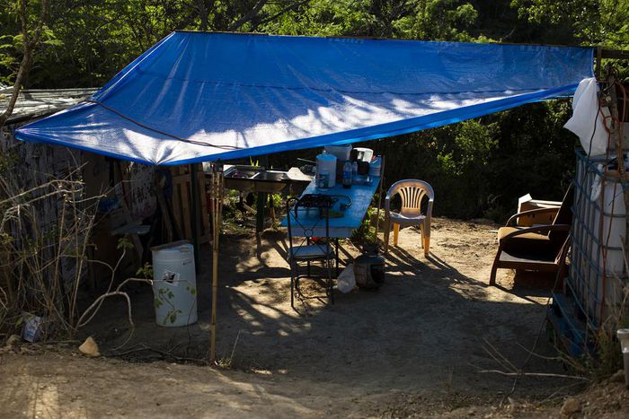 Months After Puerto Rico Earthquakes, Thousands Are Still Living Outside