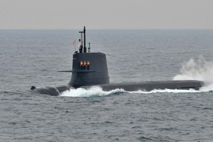 Japan's military is attempting to expand the role of women in its ranks as the Self Defense Forces struggle to attract young talent