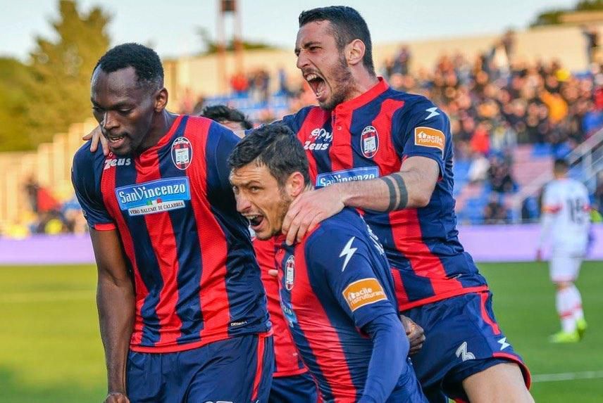 Simy Nwankwo (Instagram/Crotone)