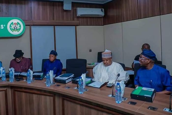 States working with FG, others to control Lassa fever - Governors’ Forum. [Twitter/@IAOkowa]