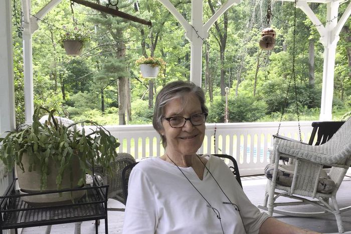 Edith Kunhardt Davis, Author of 'Pat the Bunny' Sequels, Dies at 82