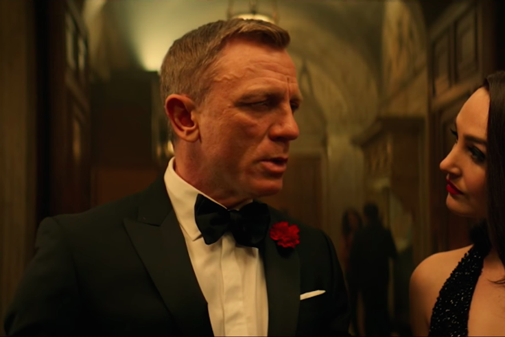 Daniel Craig Just Spoofed His 007 Persona on 'SNL'