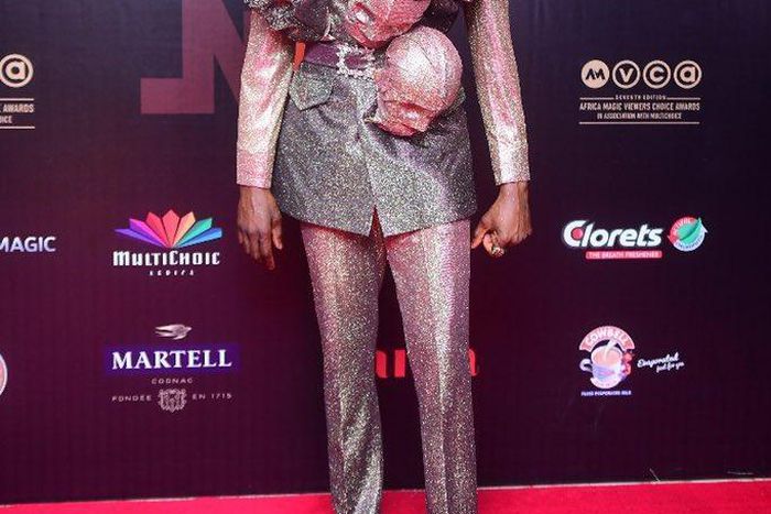 AMVCA7: Dear male Nigerian celebrities, 'fashion statement' is not by force. (Twitter/MisterSeun)