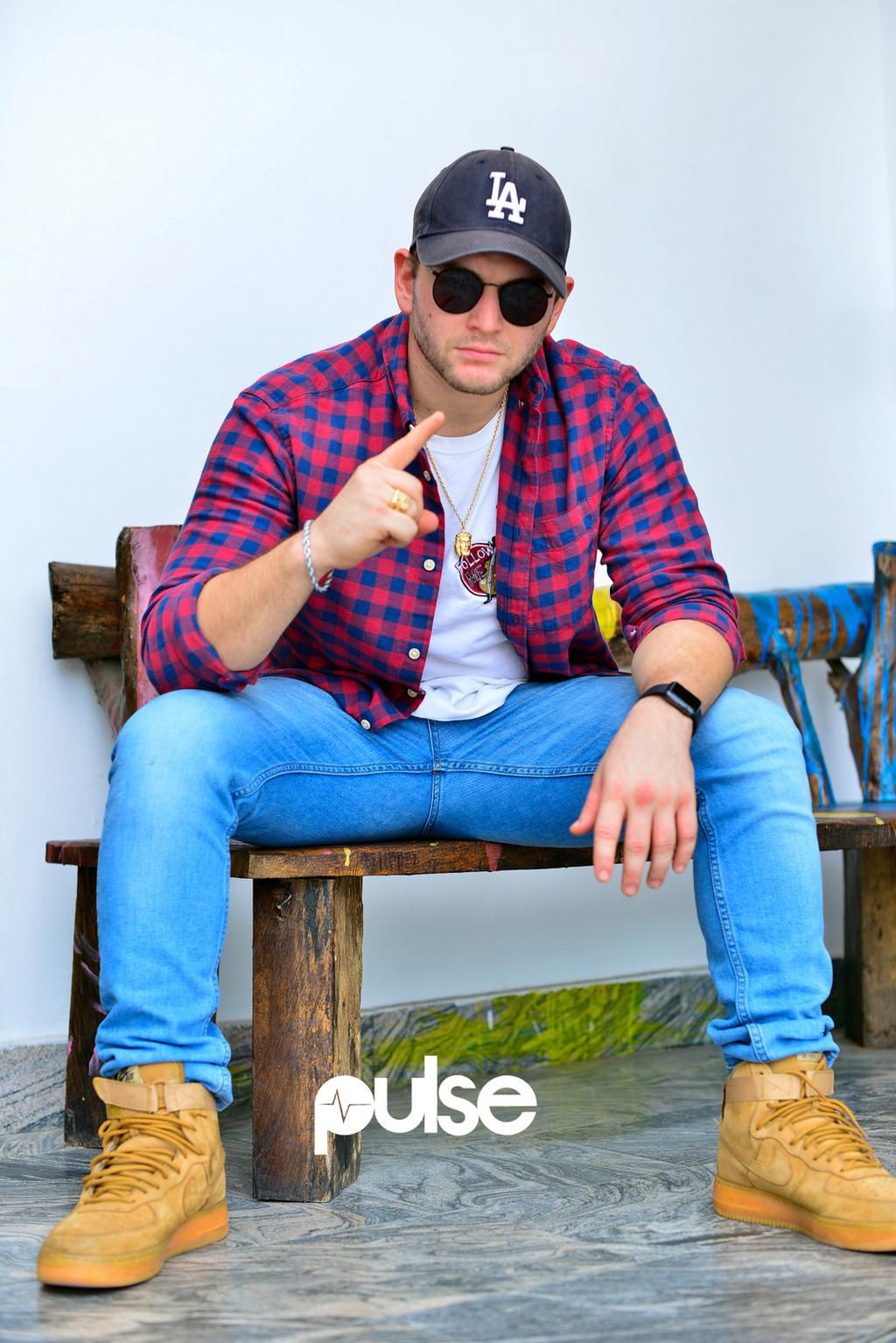 Oyibo Rebel tells Pulse about being Nigerian, obsession with Fela, getting inspired by Timaya, making 'Oju Mi Bloody' and more. (Pulse Nigeria)