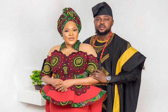 Today Friday, January 17, 2020, is Kolawole Ajeyemi's birthday and his pretty babe, Toyin Abraham has some really cute words for him on his special day. [Instagram/ToyinAbraham]