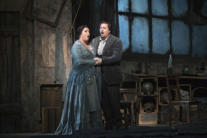 Anna Netrebko, Consider New Opera. Please.