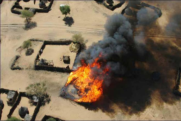 houses on fire by Boko Haram (Dailynigeria)