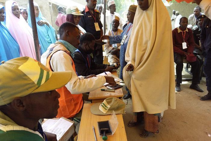 Voting taking place in Dugmani village voters of Zaki LGA of Bauchi during the supplementary elections. (NAN)