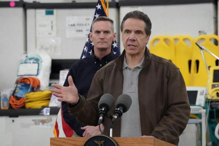 New York Governor Andrew Cuomo urged Washington to use the Federal Defense Production Act, which would see the national government tell manufacturers to product necessary equipment