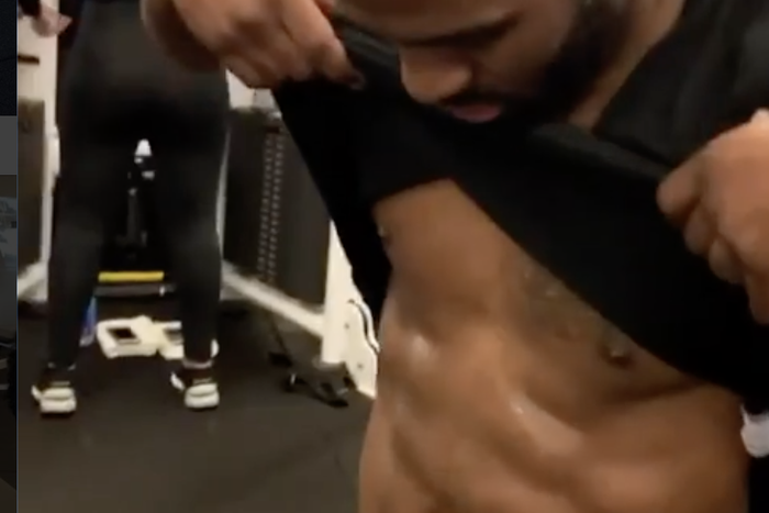 Jason Derulo Spilled One of the Secrets to His Abs