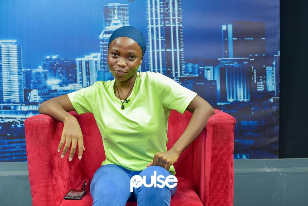 The beautiful comedian came to our studio on Monday, February 17, 2020, in the company of her team. The first thing I noticed was that she was shy (Far from the Iya Taaoo we all laugh to every day on social media). [PULSE]