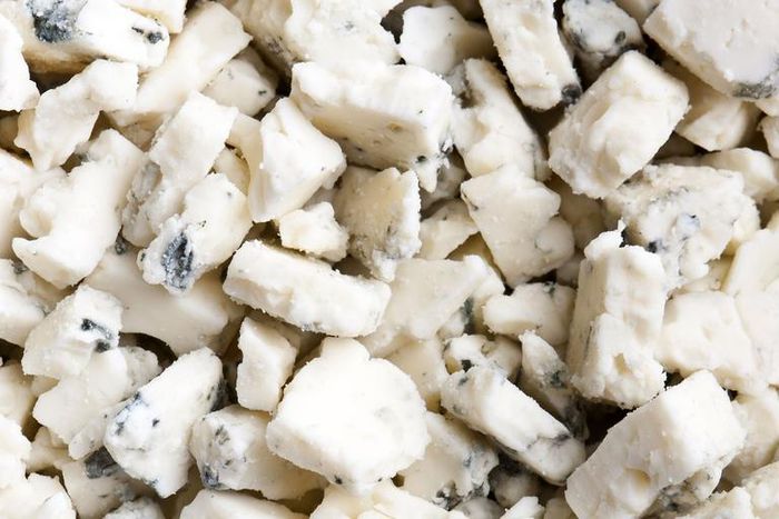 Dr. Pimple Popper Squeezes 'Blue Cheese' Cyst