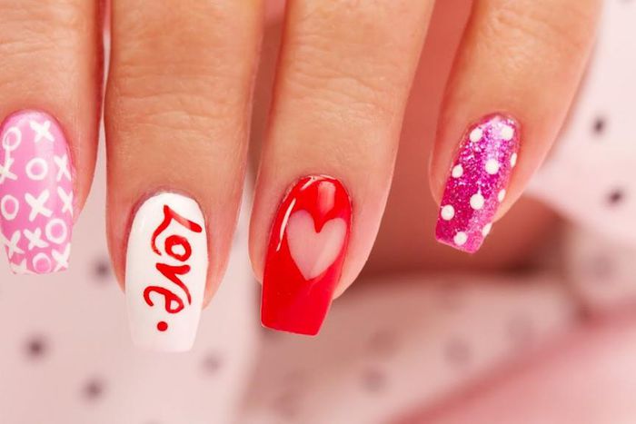 Val day nail art designs